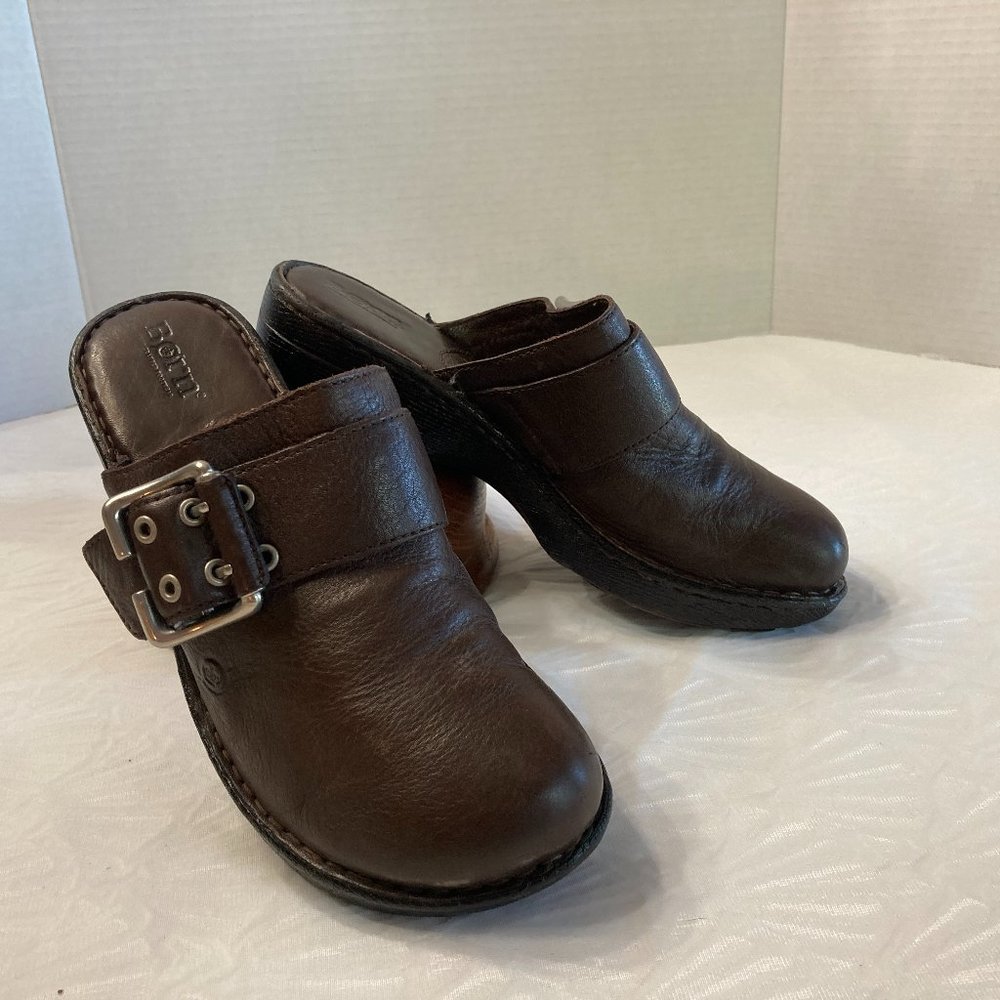 Born Women's Slip-On Clogs Brown Leather Size 8 With Adjustable Buckle